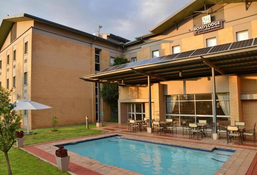 Отель Road Lodge Southgate