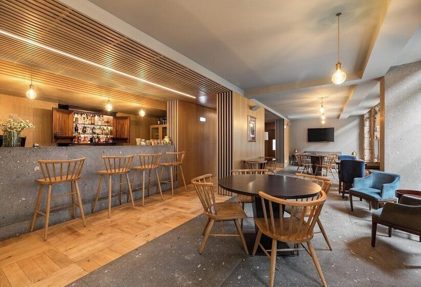 هتل Eurostars Santa Luzia