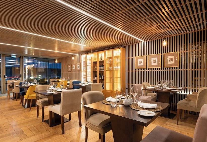 هتل Eurostars Santa Luzia