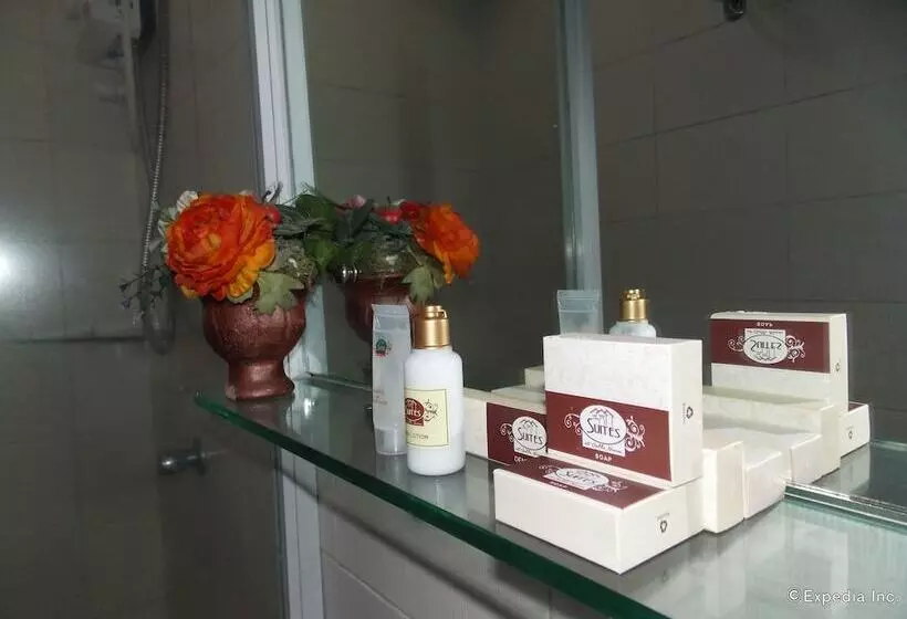 בית מלון כפרי The Suites At Calle Nueva