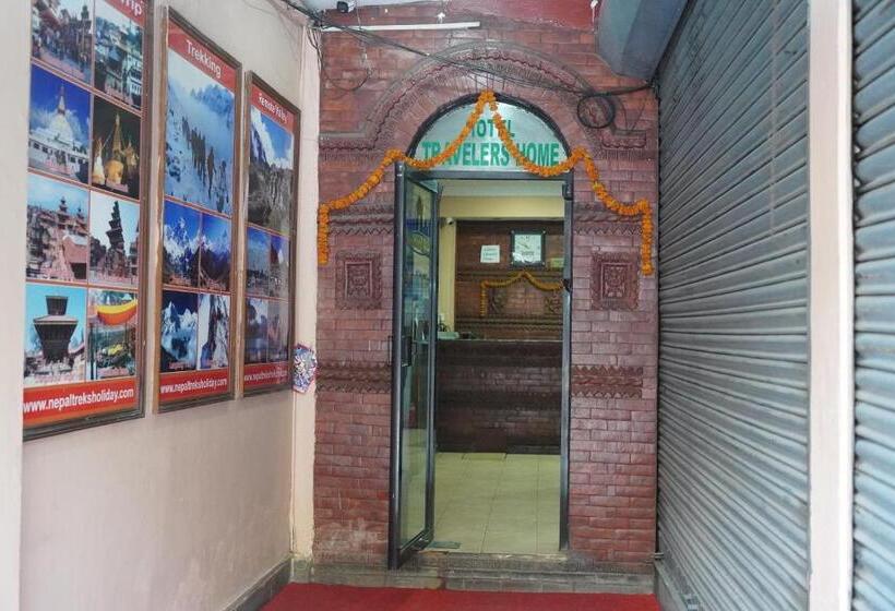 هتل Travelers Home