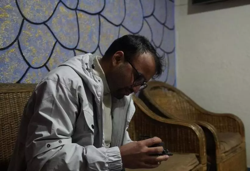 هتل Travelers Home