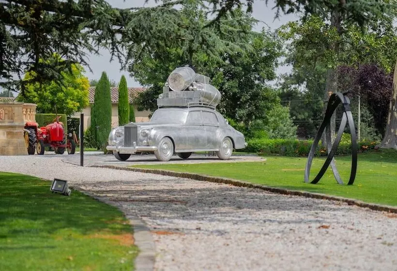 پانسیون Chateau Pape Clement