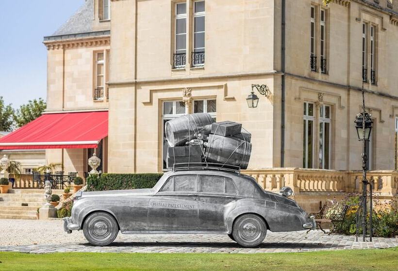 펜션 Chateau Pape Clement