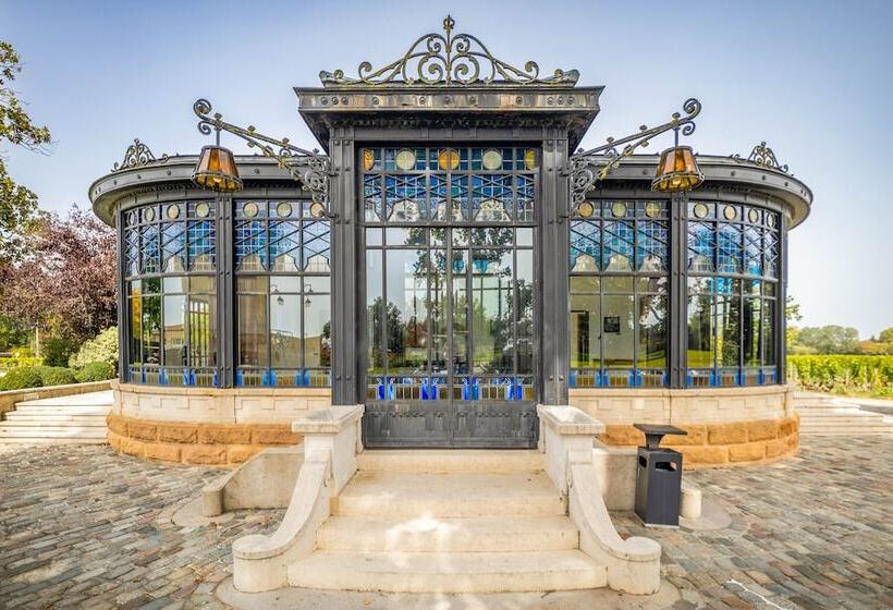 펜션 Chateau Pape Clement