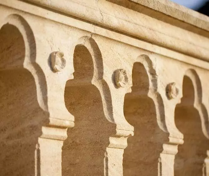 پانسیون Chateau Pape Clement