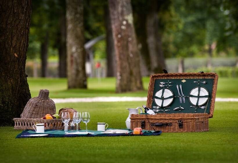 펜션 Chateau Pape Clement