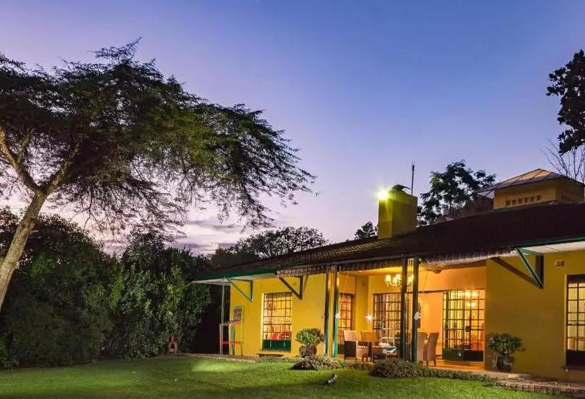 پانسیون Jacana Gardens Guest Lodge