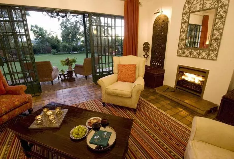 پانسیون Jacana Gardens Guest Lodge