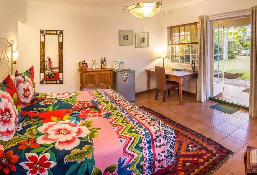 پانسیون Jacana Gardens Guest Lodge