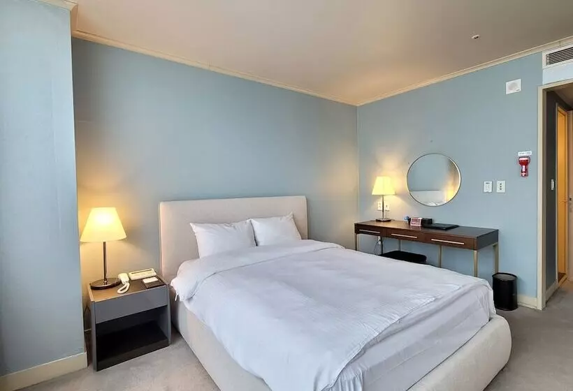 Queen Vell Hotel & Wedding