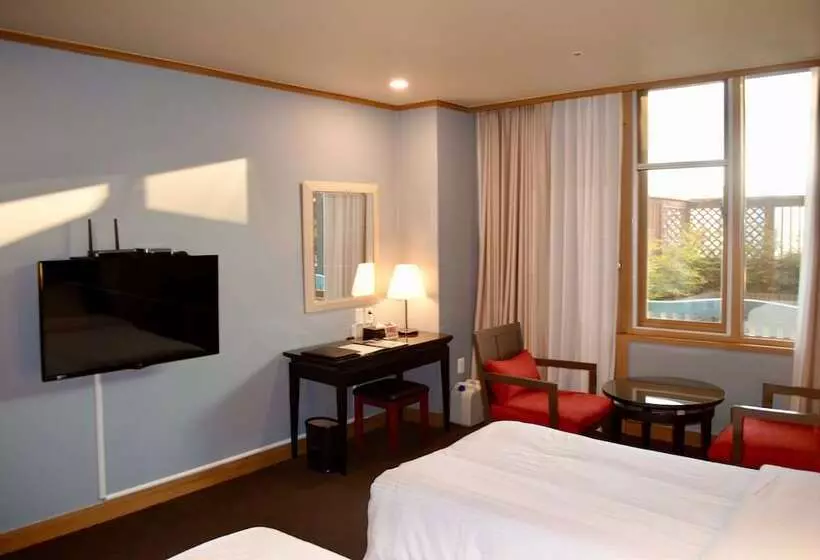 Queen Vell Hotel & Wedding