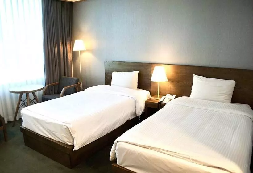 Queen Vell Hotel & Wedding