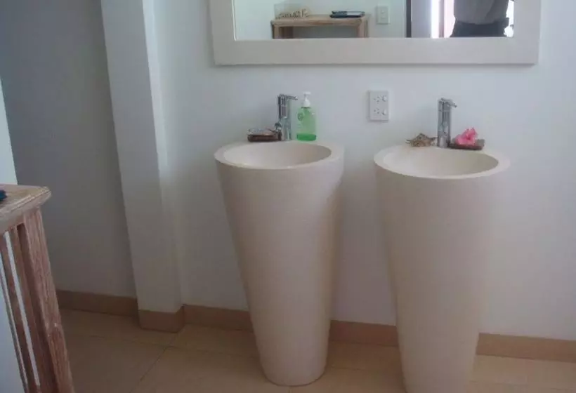 Angelfish Cove Villas