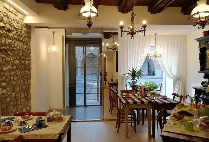 Nocleg ze śniadaniem Domus Iulii