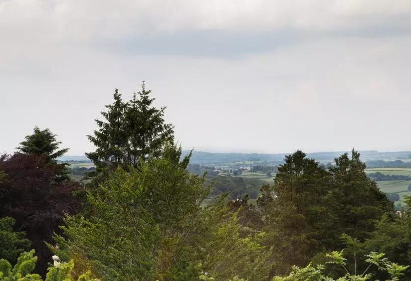 تختخواب و صبحانه Barnabas House