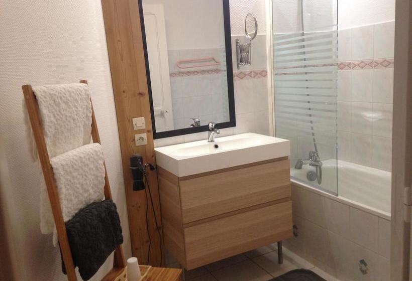 Aamiaismajoitus (B&B) Maison D Hôtes La Devinière   Spa Accessible Toute L Année