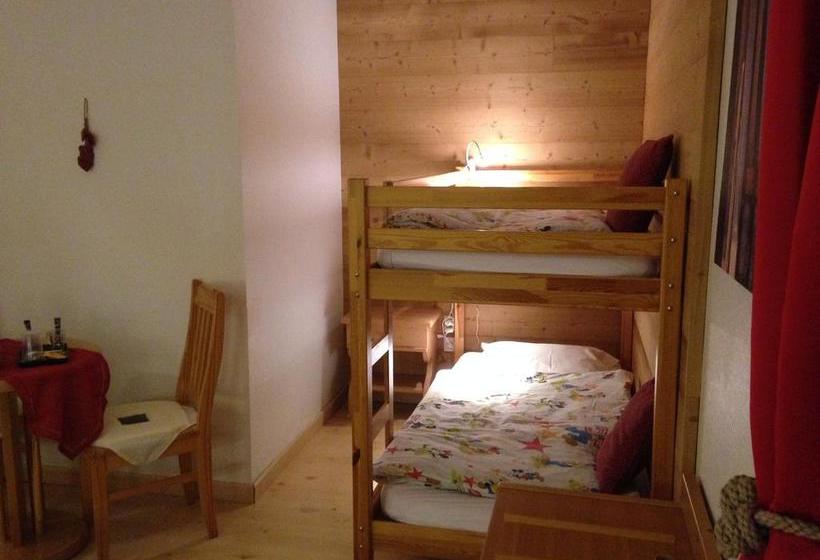 Aamiaismajoitus (B&B) Maison D Hôtes La Devinière   Spa Accessible Toute L Année