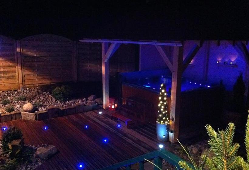 Aamiaismajoitus (B&B) Maison D Hôtes La Devinière   Spa Accessible Toute L Année