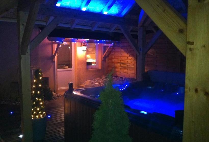 Aamiaismajoitus (B&B) Maison D Hôtes La Devinière   Spa Accessible Toute L Année