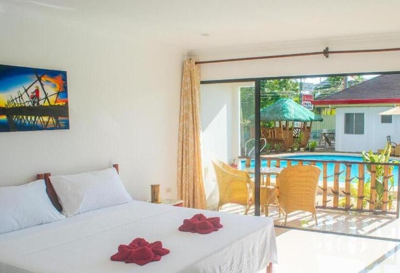 هتل Alona Vida Beach Hill Resort