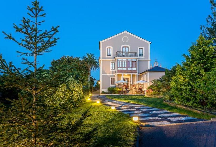 هتل Casa De Castro