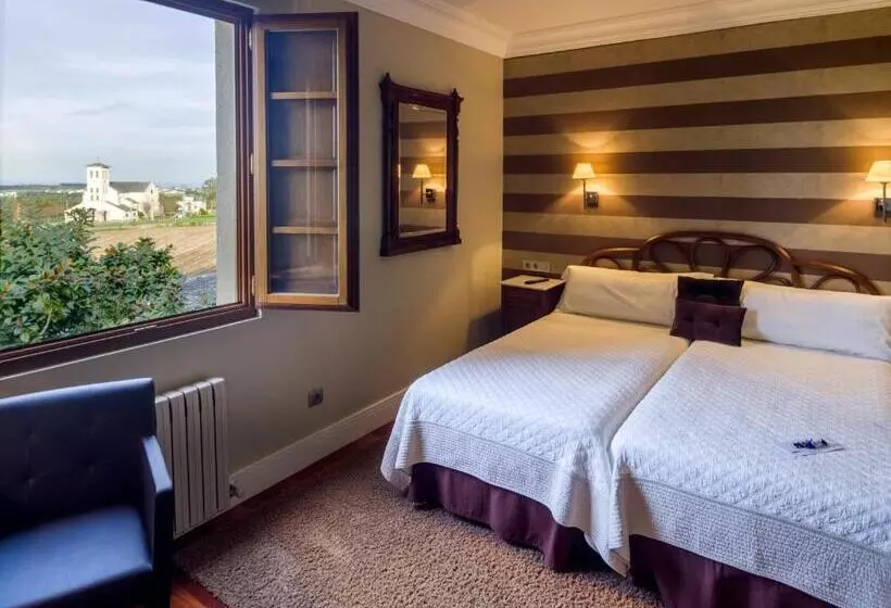 Hotel Casa De Castro