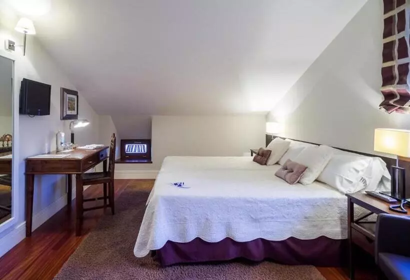 Hotel Casa De Castro