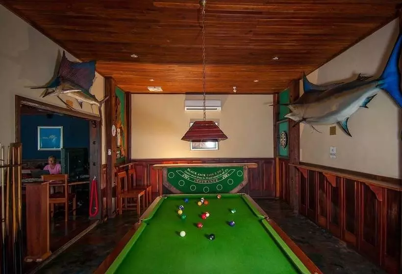 هتل Castelo Do Mar