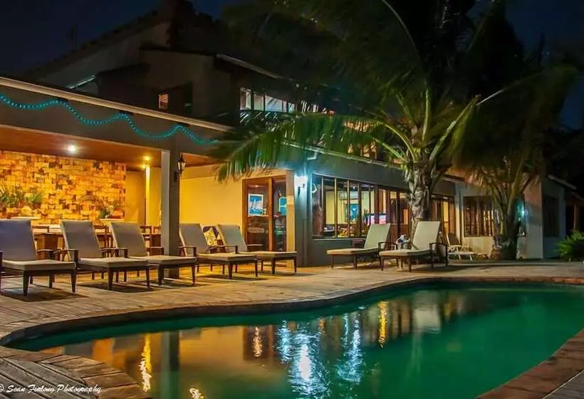 هتل Castelo Do Mar