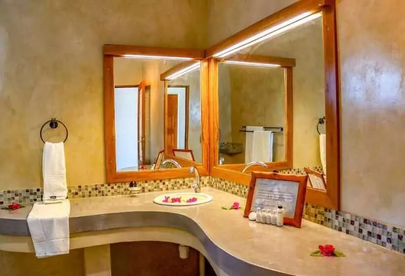 هتل Castelo Do Mar