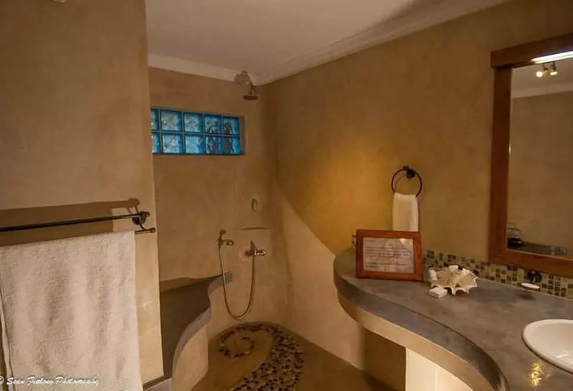 هتل Castelo Do Mar