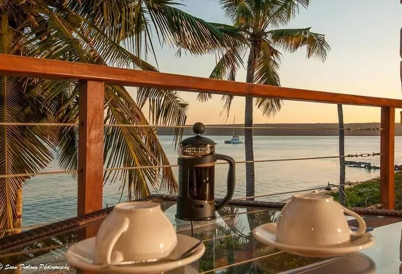 هتل Castelo Do Mar