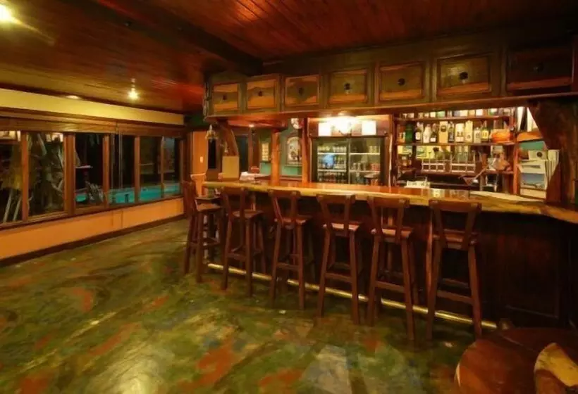 هتل Castelo Do Mar