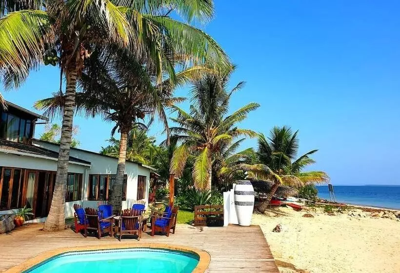 هتل Castelo Do Mar