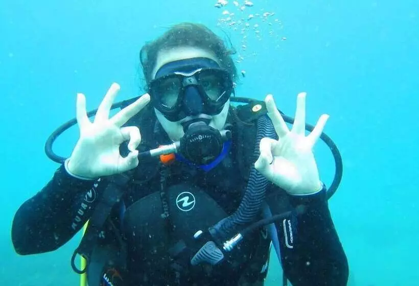 هتل Castelo Do Mar