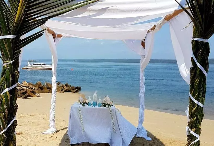 هتل Castelo Do Mar