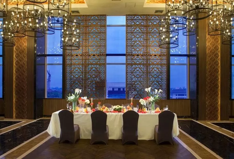 Hotel Grandhika Iskandarsyah