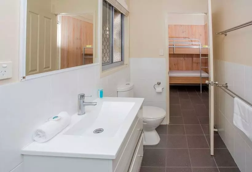 فندق Big4 Park Beach Holiday Park