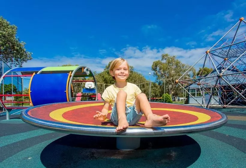 فندق Big4 Park Beach Holiday Park