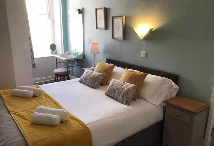 هتل Prince Llewelyn