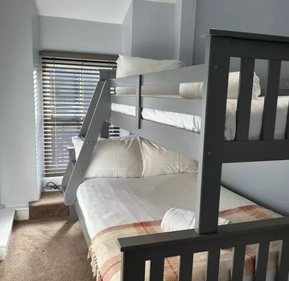 هتل Prince Llewelyn