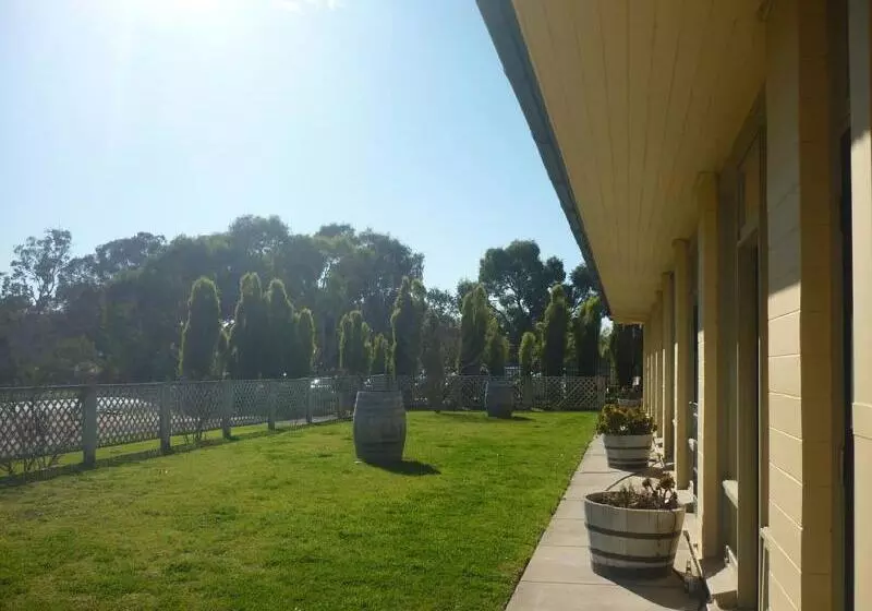 Naracoorte Hotel Motel