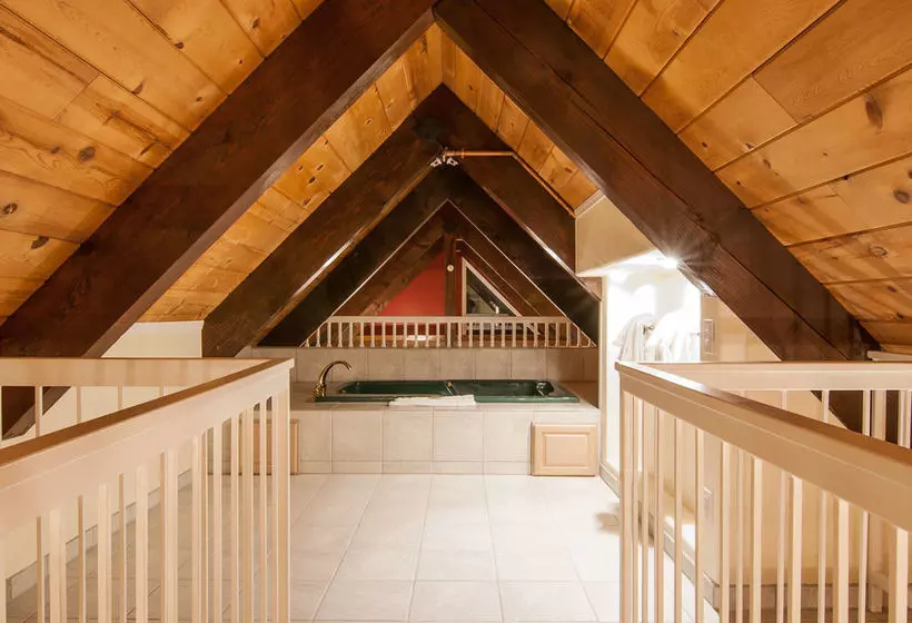 Northlake Lodges & Villas