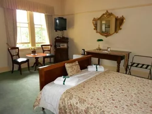 پانسیون Lindsay House Country