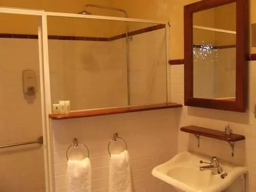 پانسیون Lindsay House Country