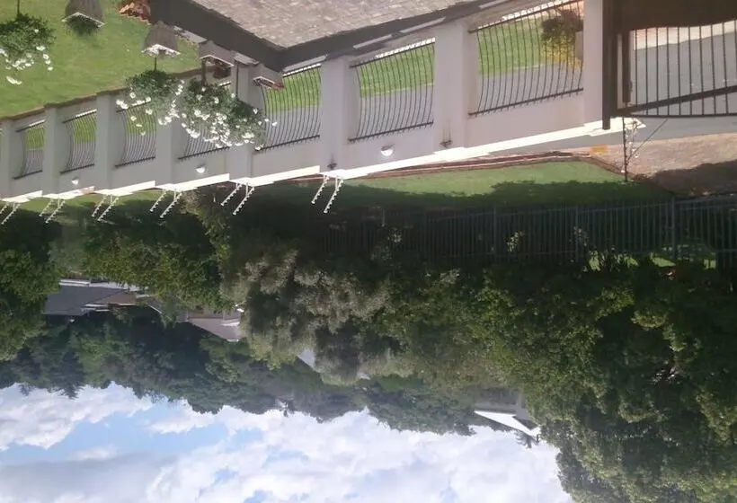 Пансион Magaliqua Guest House