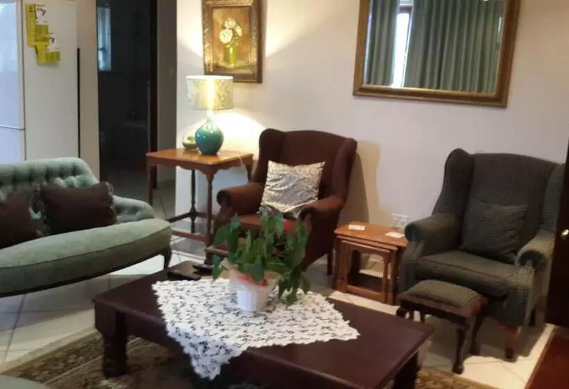 Пансион Magaliqua Guest House