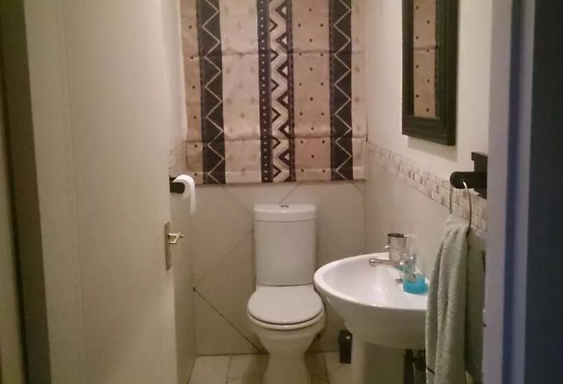 Пансион Magaliqua Guest House