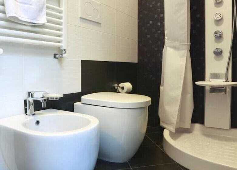 פנסיון Personè Palace